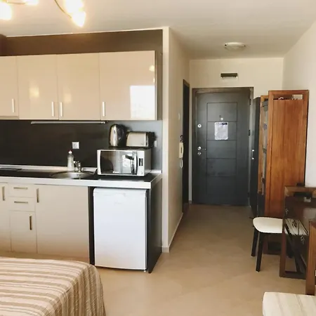 Διαμέρισμα First Line Argo -studio Front Sea View *